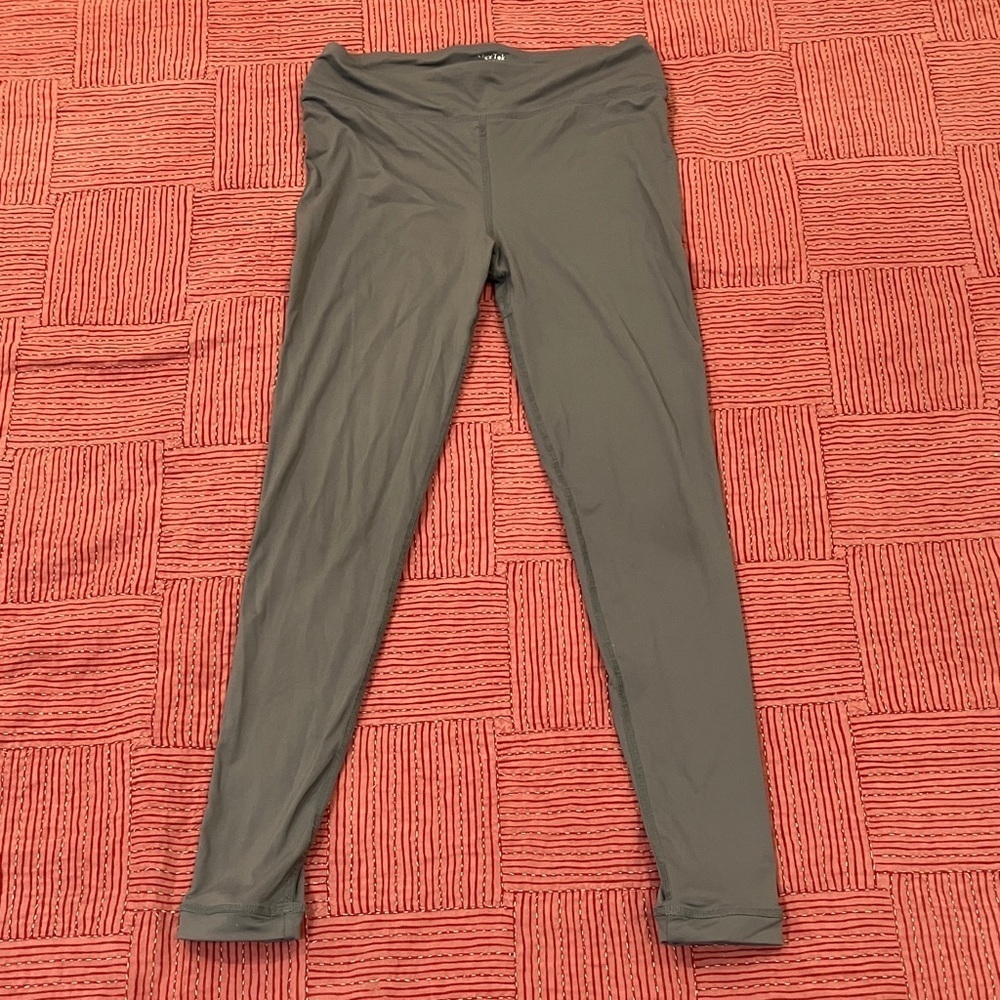Flex Tek Women's W25 Gray capris dance Leggings
